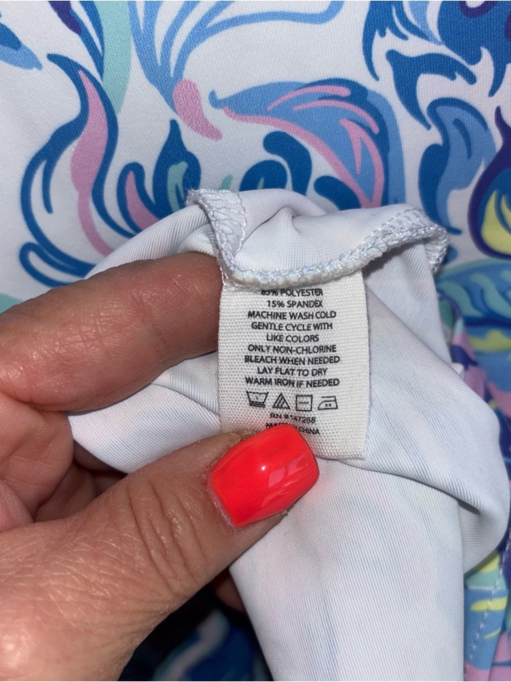 Simply Southern large Watercolor Blouse new - Picture 7 of 11